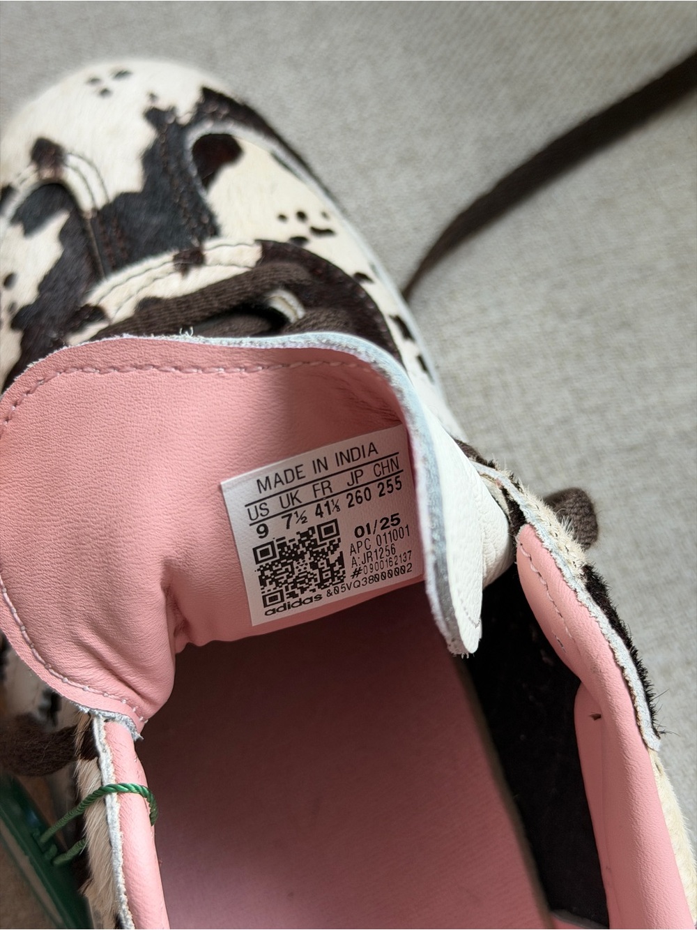 Adidas Cow Print Samba Sneakers,pony hair,US 9, fit closer to US 10, insole 26cm - Picture 11 of 11